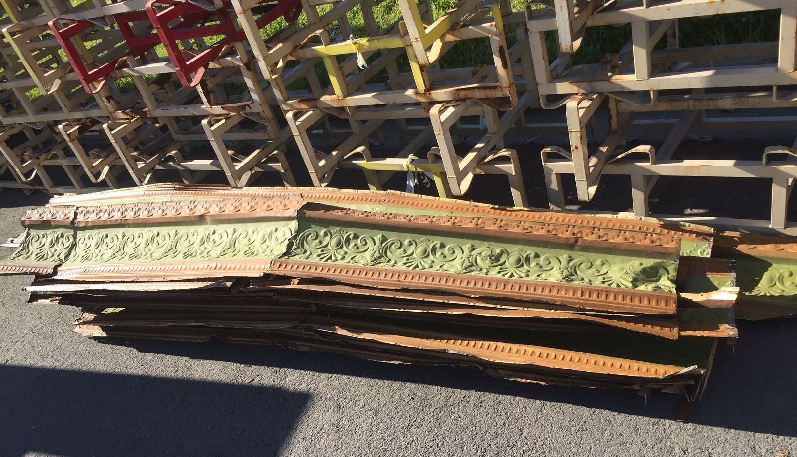 Decorative molding